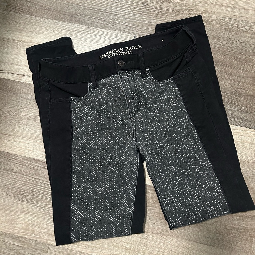 American Eagle Black and White Patterned Skinny Jeans